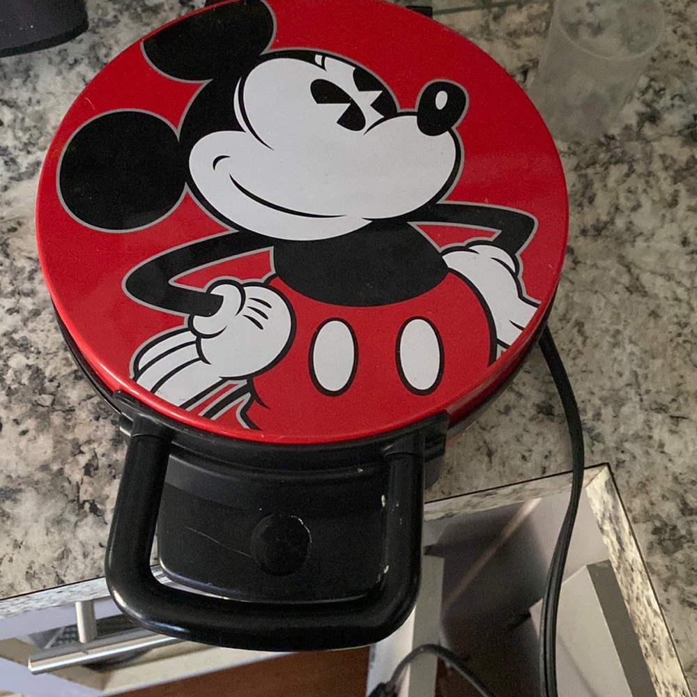 Mickey Mouse pancake/waffle maker